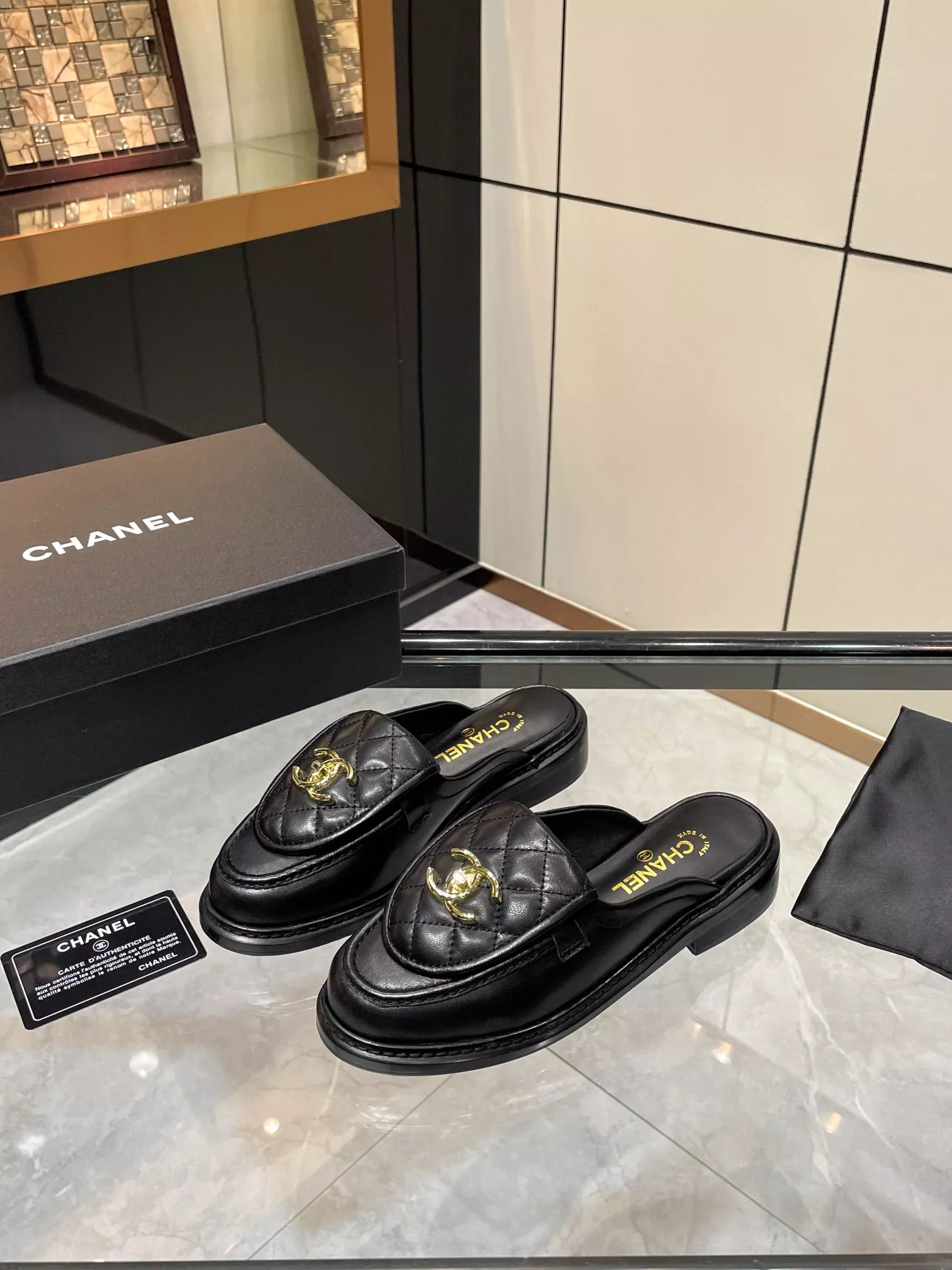 Bold 7225 Chanel Slippers For Women