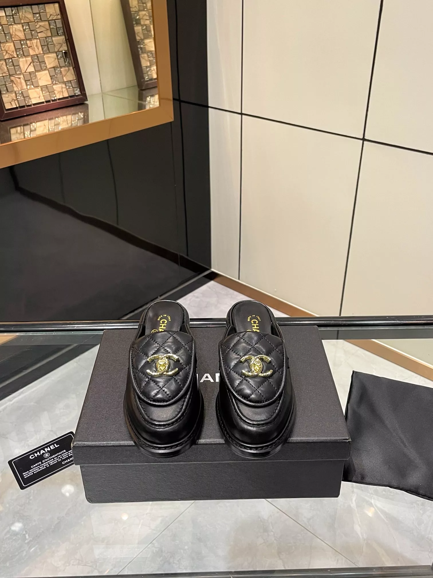 Bold 7225 Chanel Slippers For Women