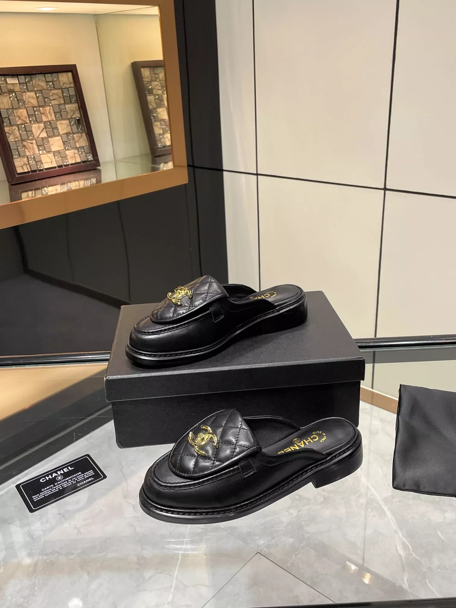 Bold 7225 Chanel Slippers For Women