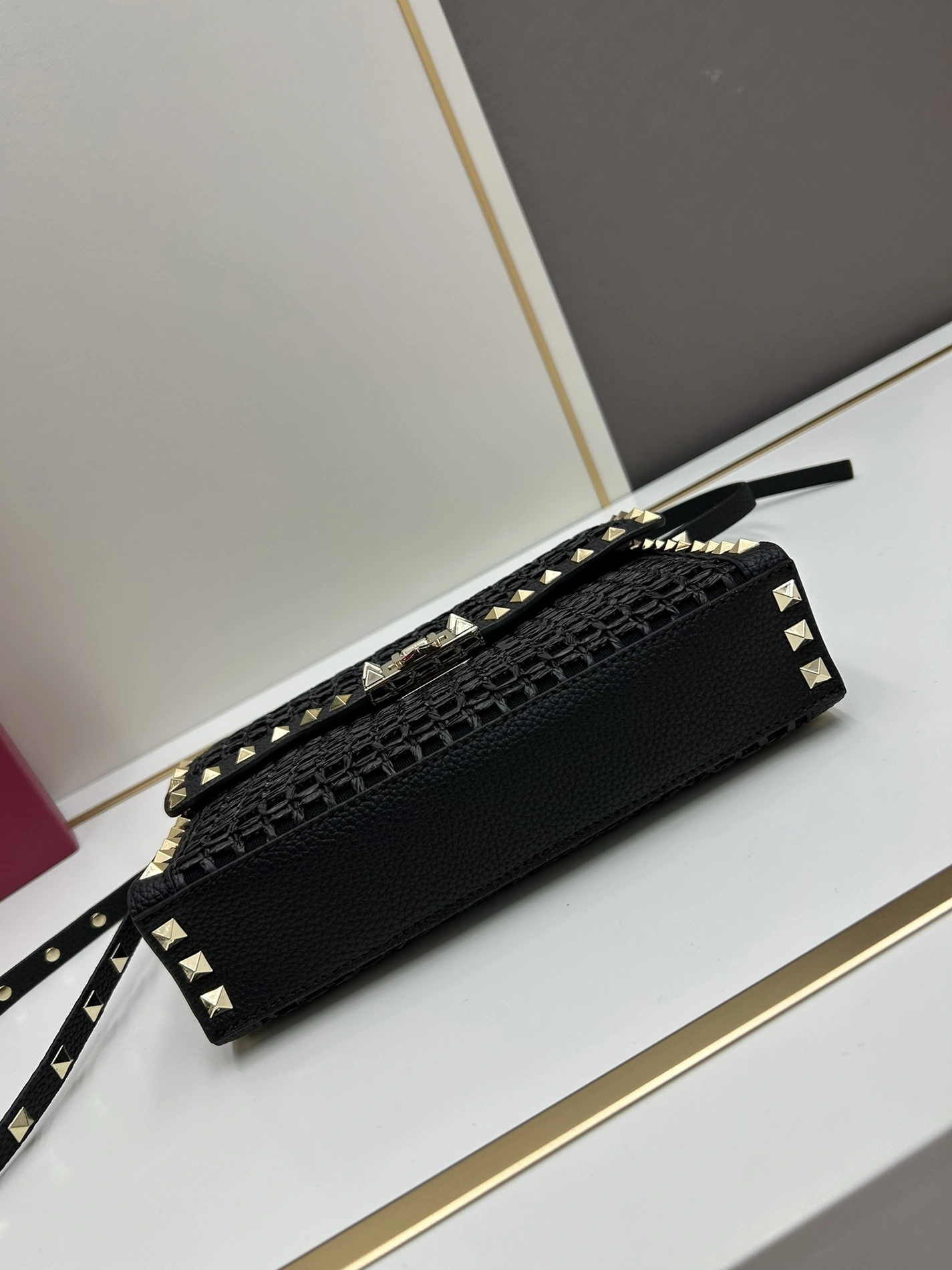 Bold 7230 Valentino AAA Quality Messenger Bags For Women
