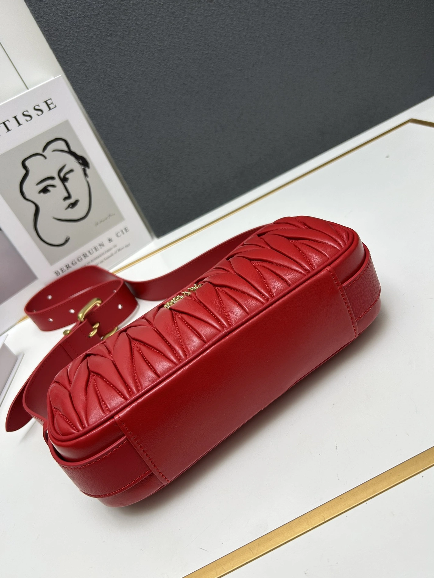 Bold 7312 MIU MIU AAA Quality Messenger Bags For Women