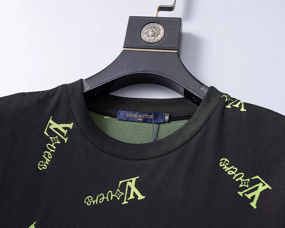 Bold 7455 Louis Vuitton LV T-Shirts Short Sleeved For Men