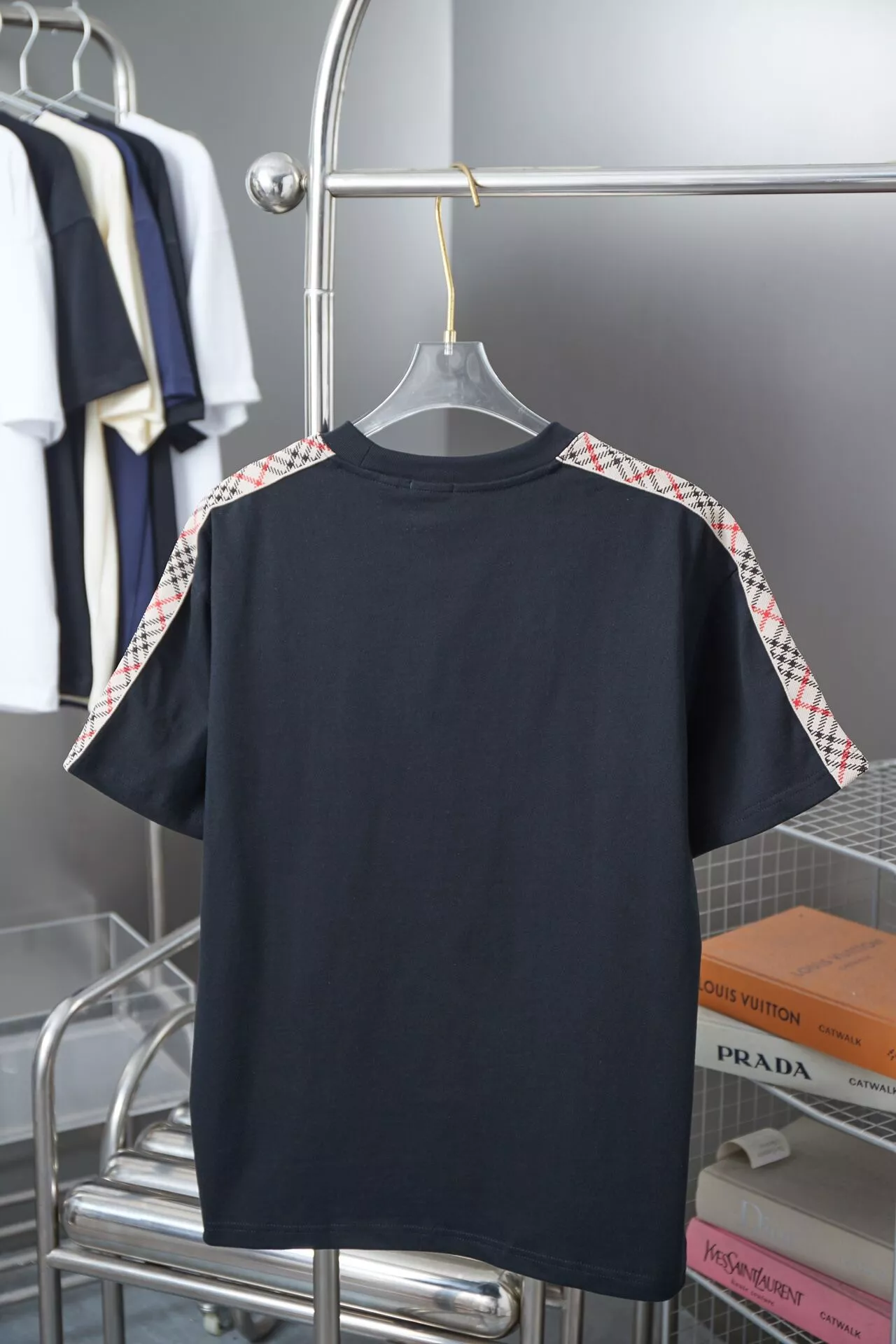 Bold 7470 Burberry T-Shirts Short Sleeved For Unisex