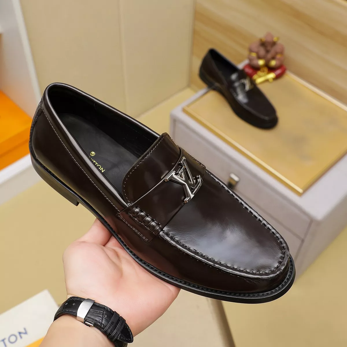 Bold 7637 Louis Vuitton LV Oxfords Shoes For Men