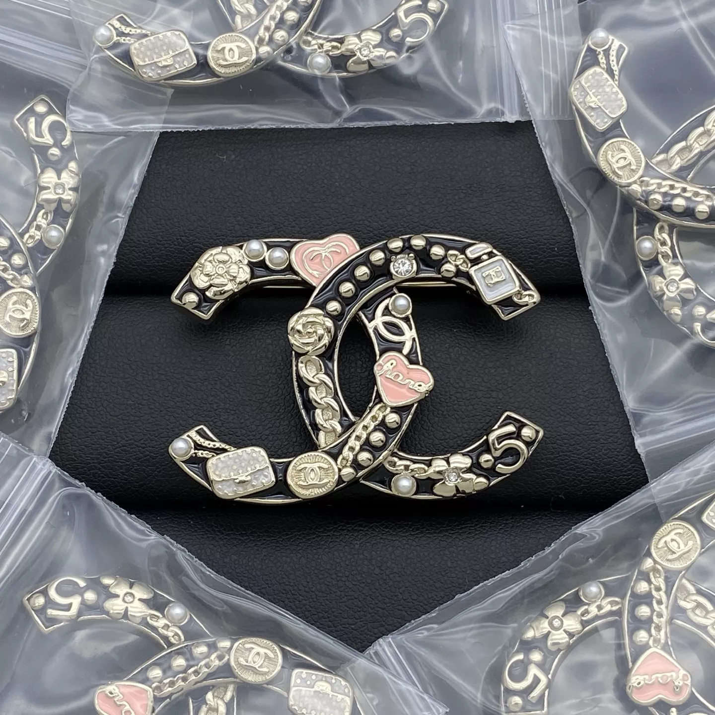 Bold 7687 Chanel Brooches For Women