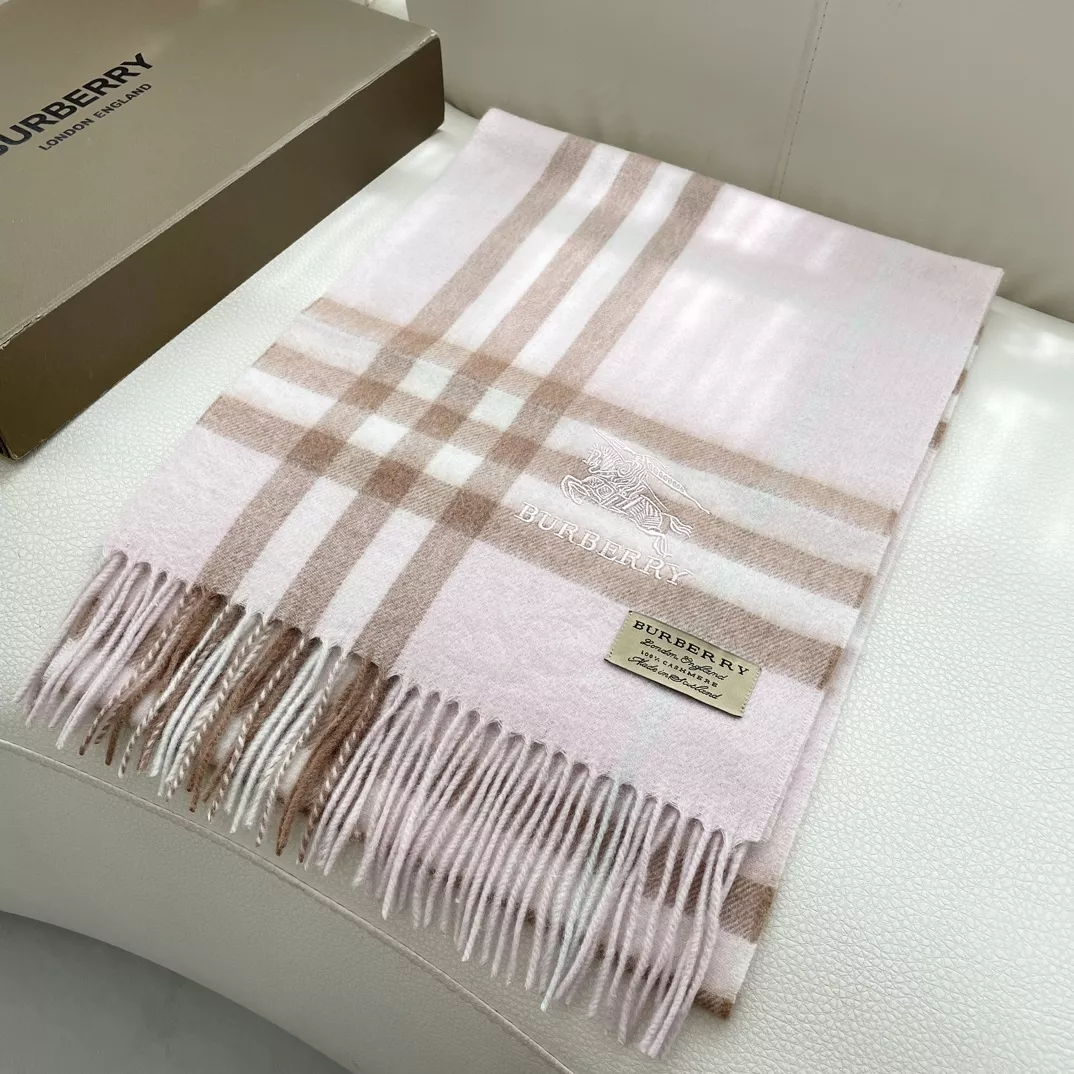 Bold 7772 Burberry Scarf For Women