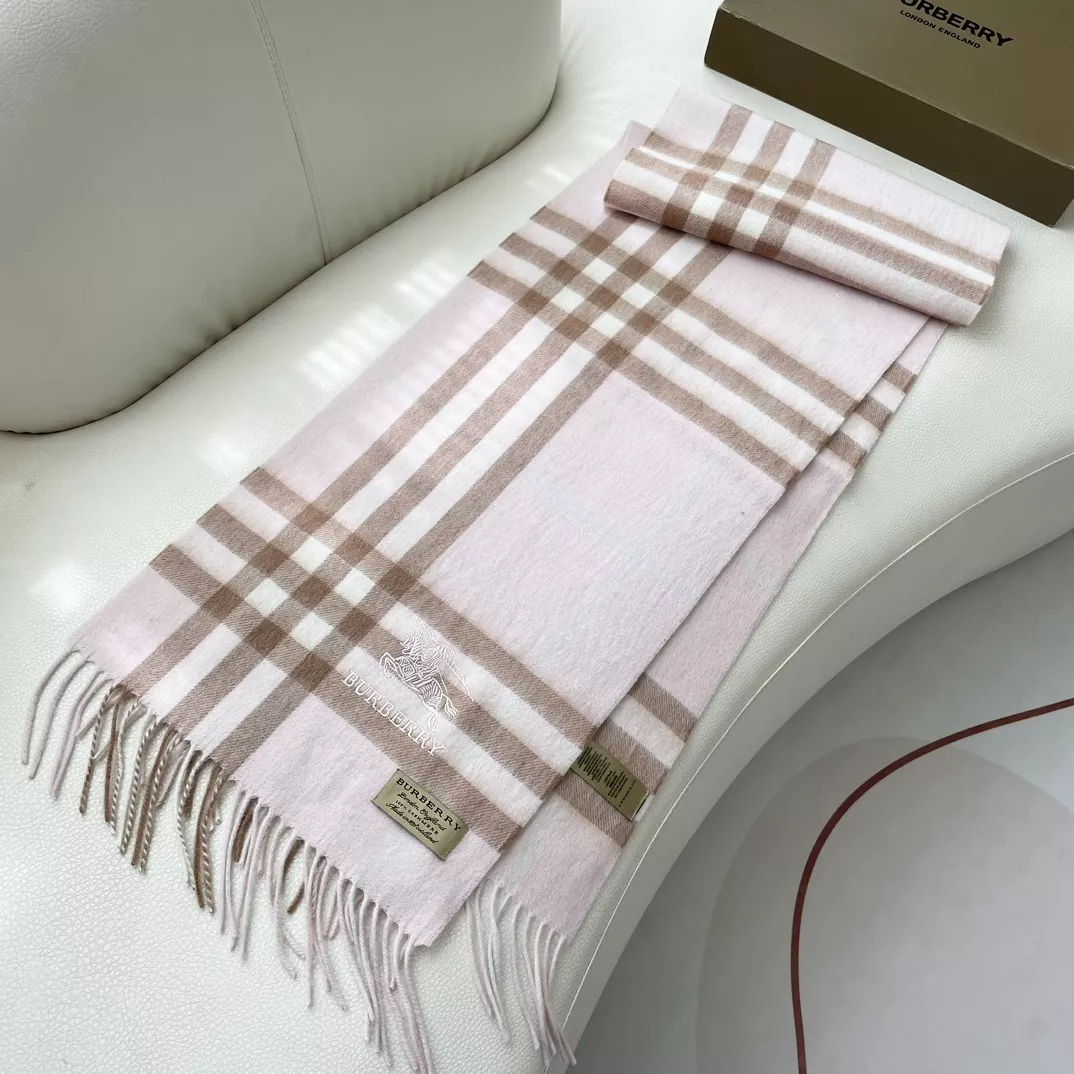 Bold 7772 Burberry Scarf For Women