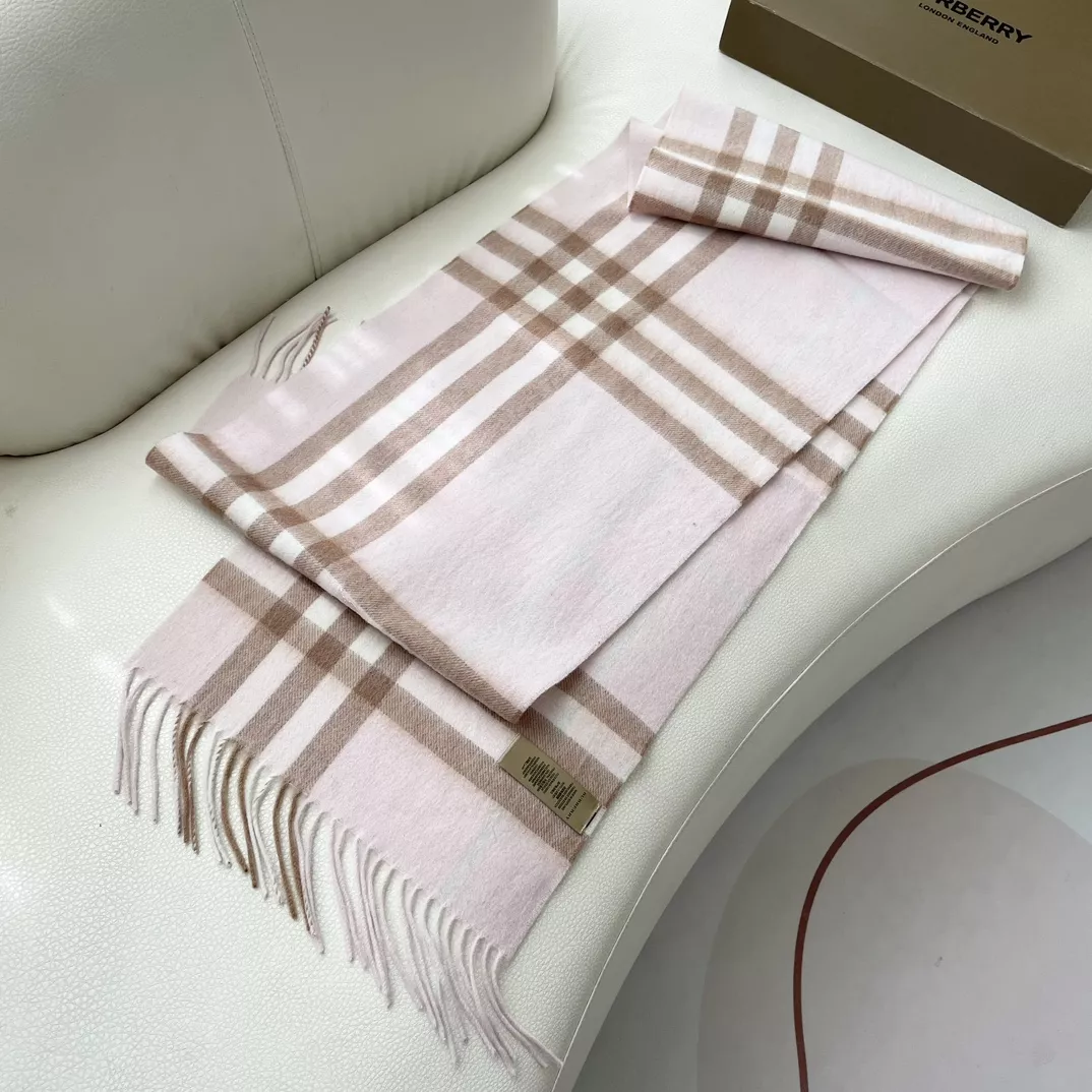 Bold 7772 Burberry Scarf For Women