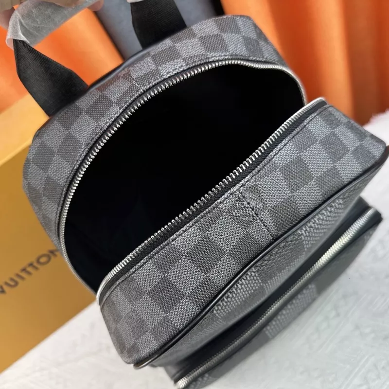 Bold 7880 Louis Vuitton LV AAA Man Backpacks