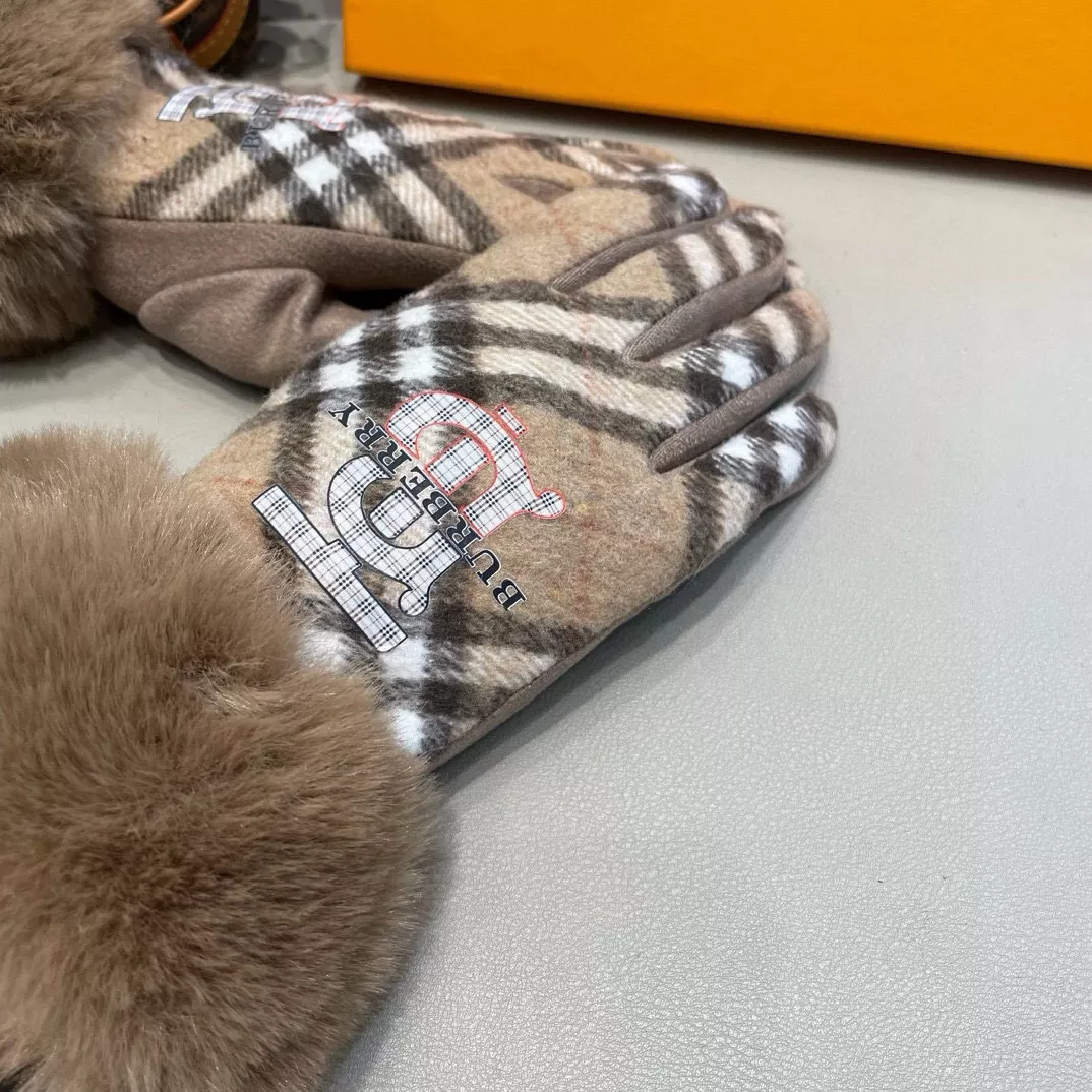 Bold 8050 Burberry Gloves