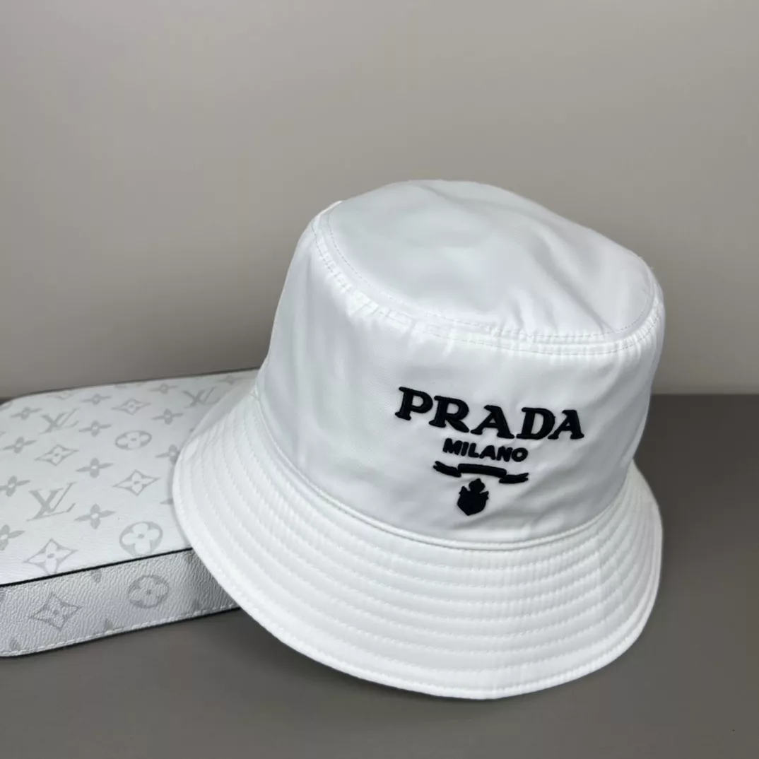 Bold 8531 Prada Caps