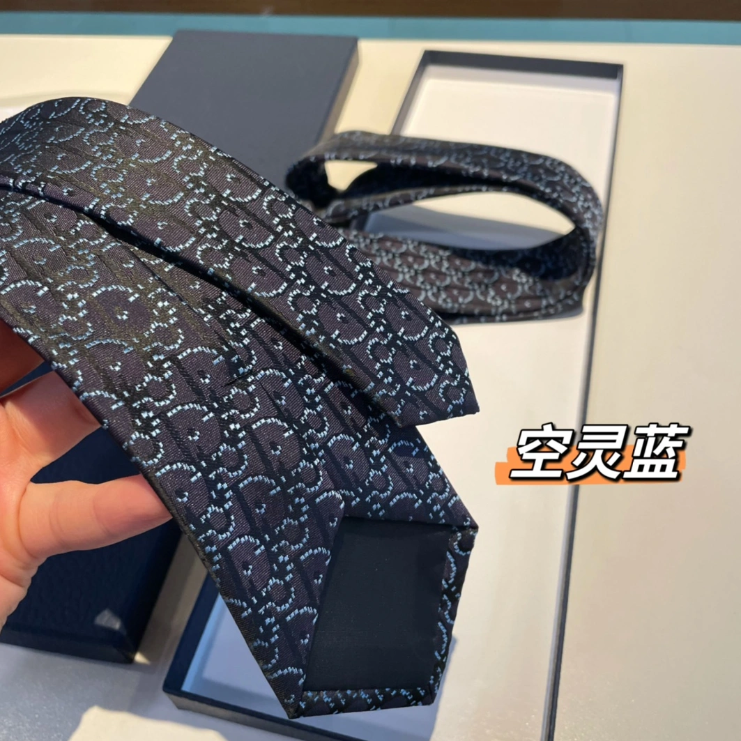 Bold 8553 Christian Dior Necktie For Men