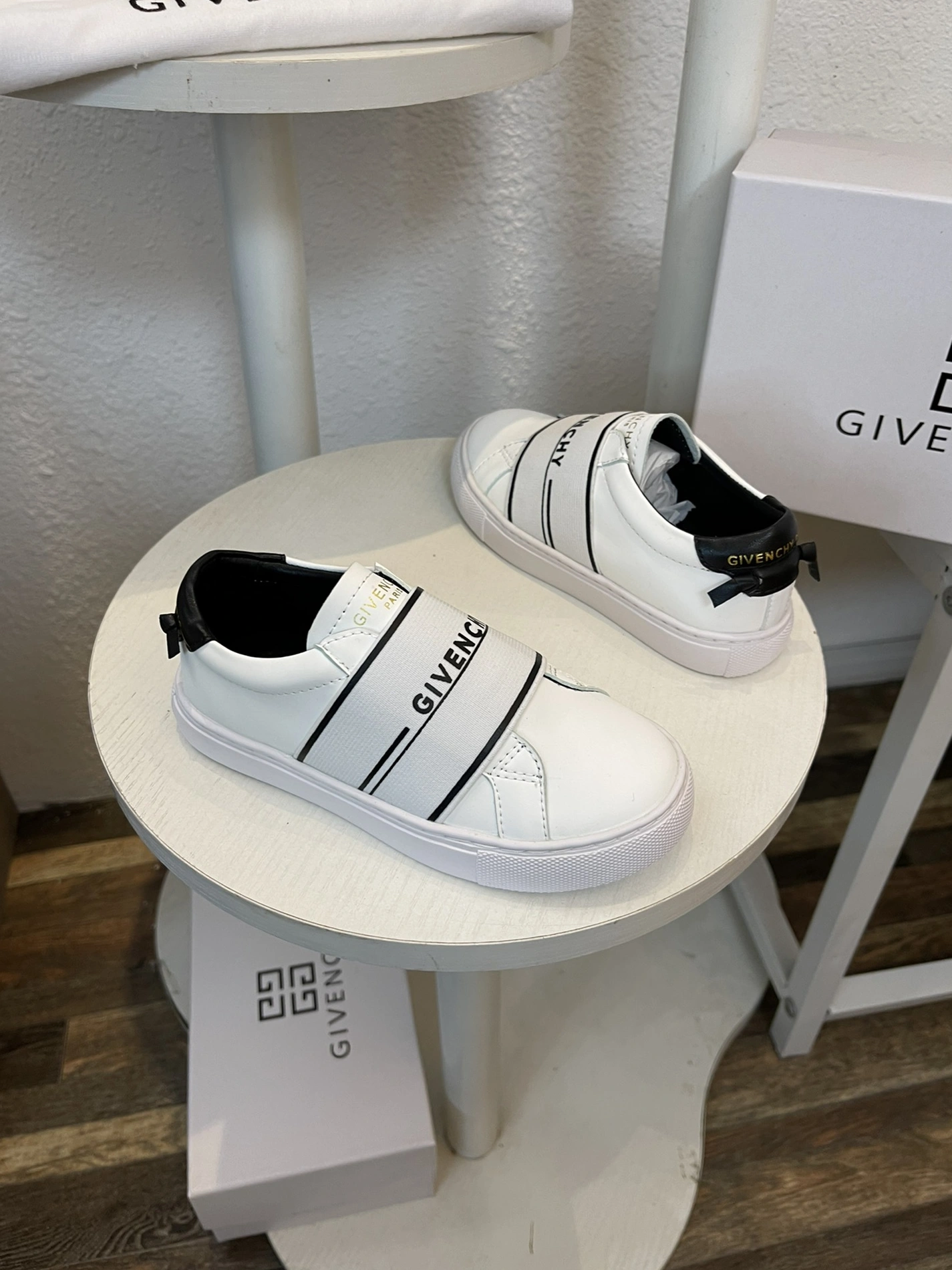 Bold 8639 Givenchy Kids Shoes For Kids