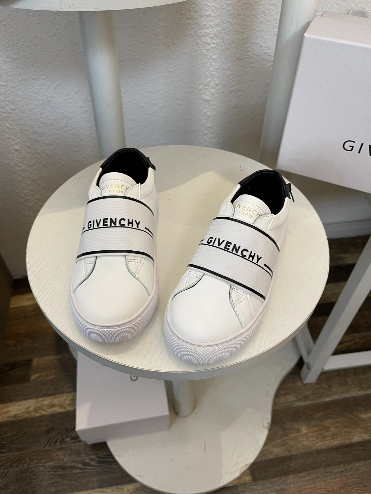 Bold 8639 Givenchy Kids Shoes For Kids
