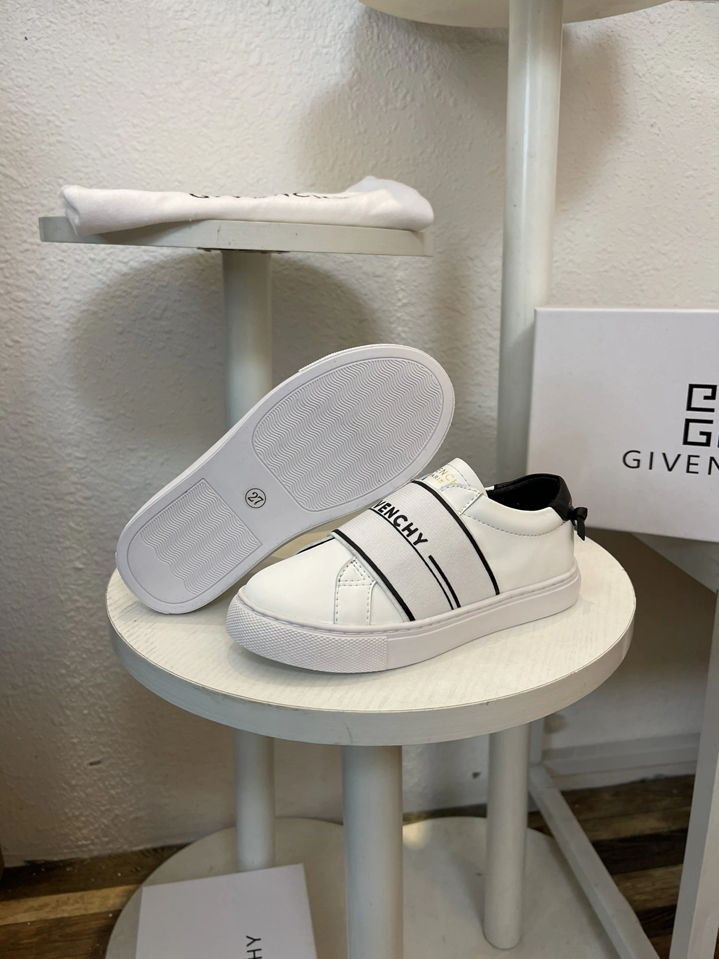 Bold 8639 Givenchy Kids Shoes For Kids