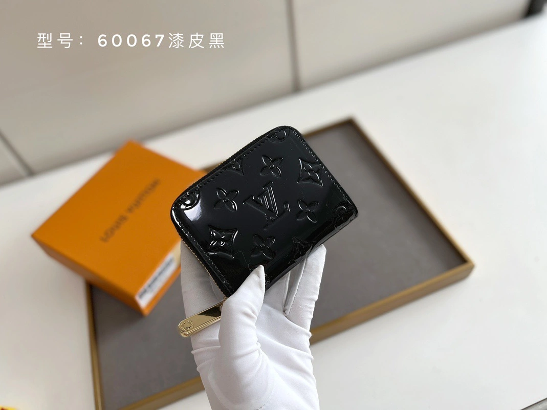 Bold 8640 Louis Vuitton LV Wallets