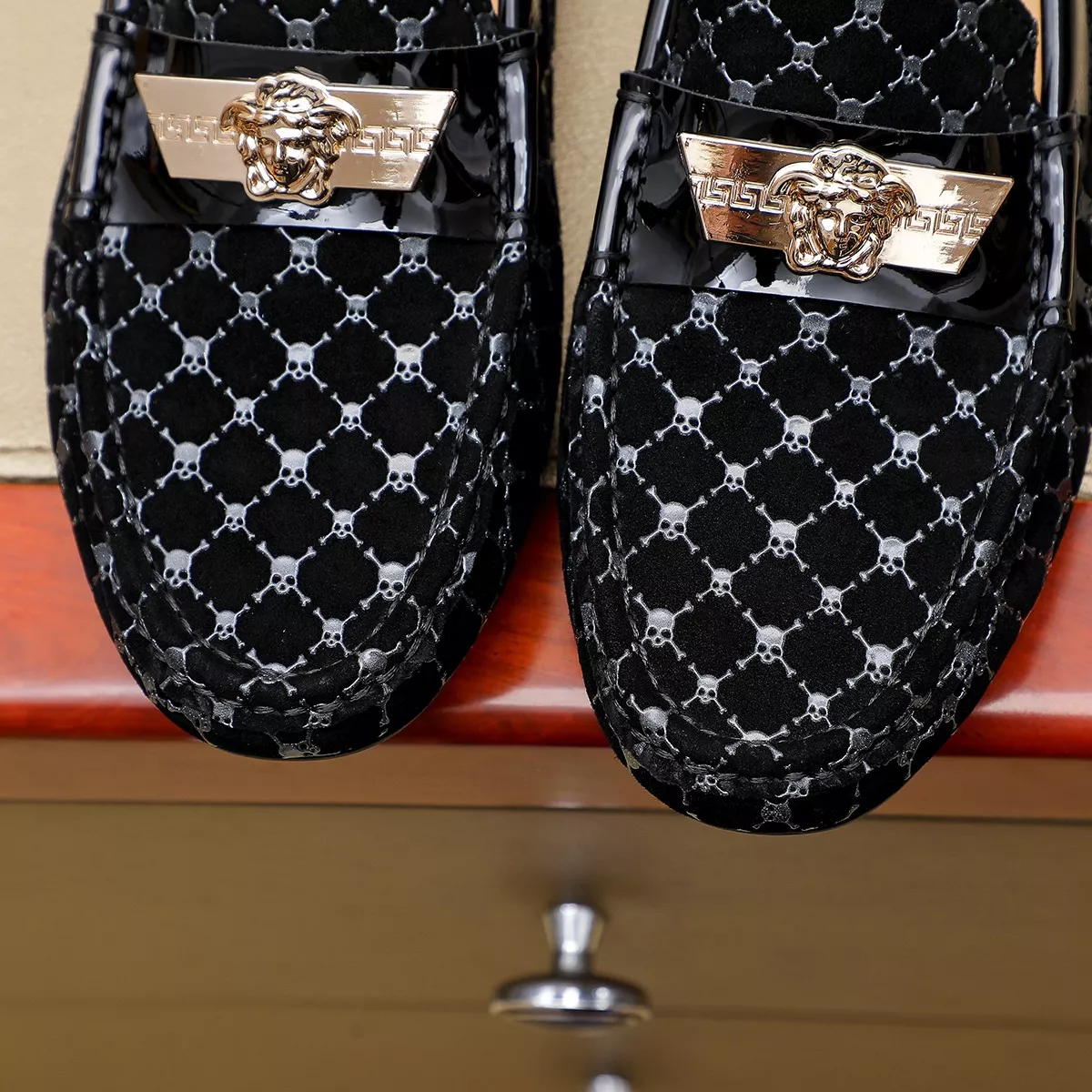 Bold 883 Versace Leather Shoes For Men