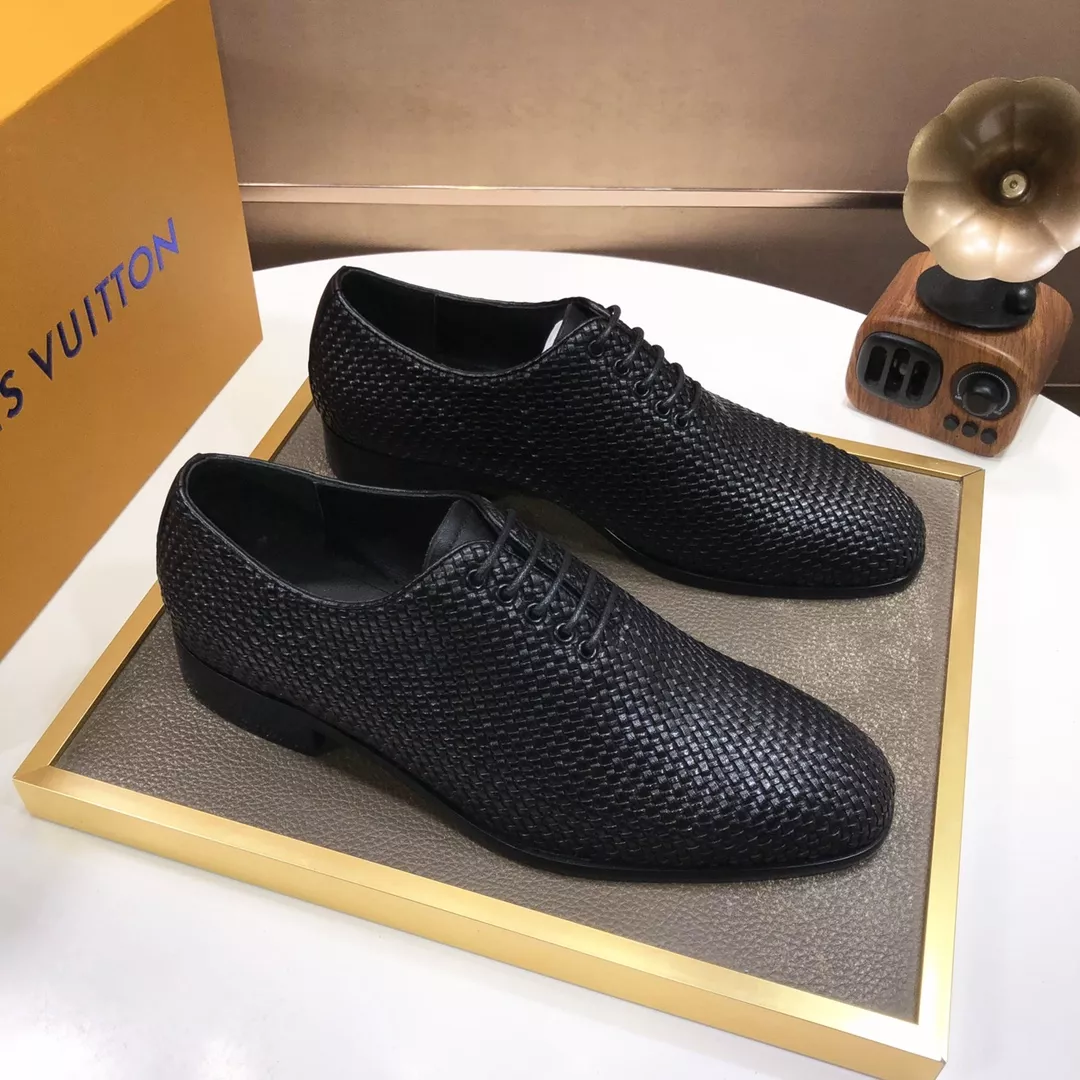 Bold 9042 Louis Vuitton LV Oxfords Shoes For Men