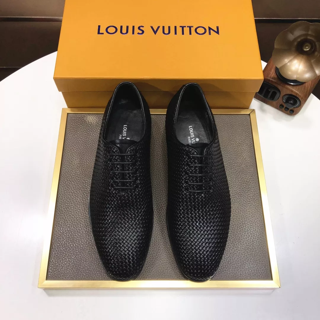 Bold 9042 Louis Vuitton LV Oxfords Shoes For Men