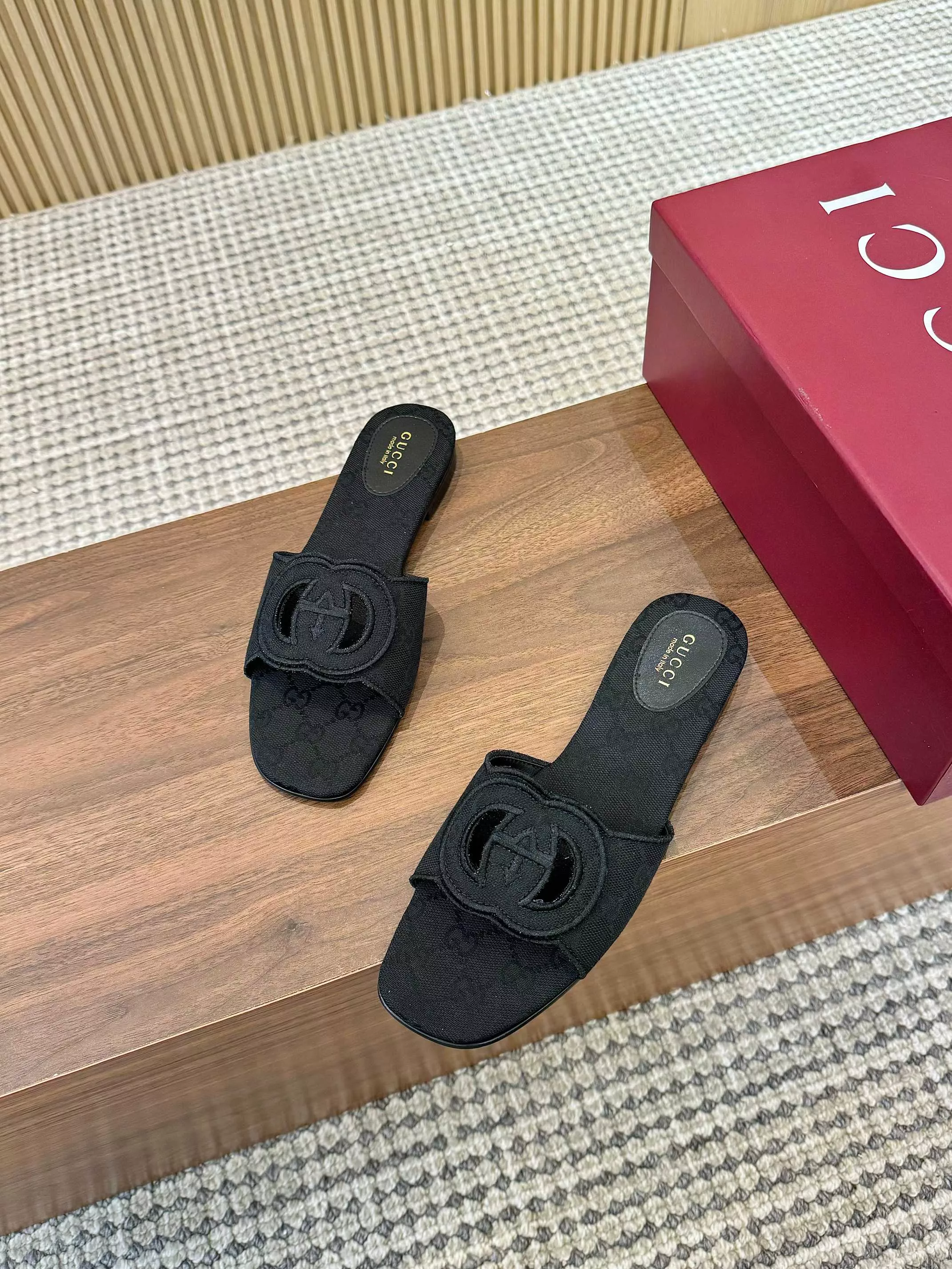 Bold 9155 Gucci Slippers For Women