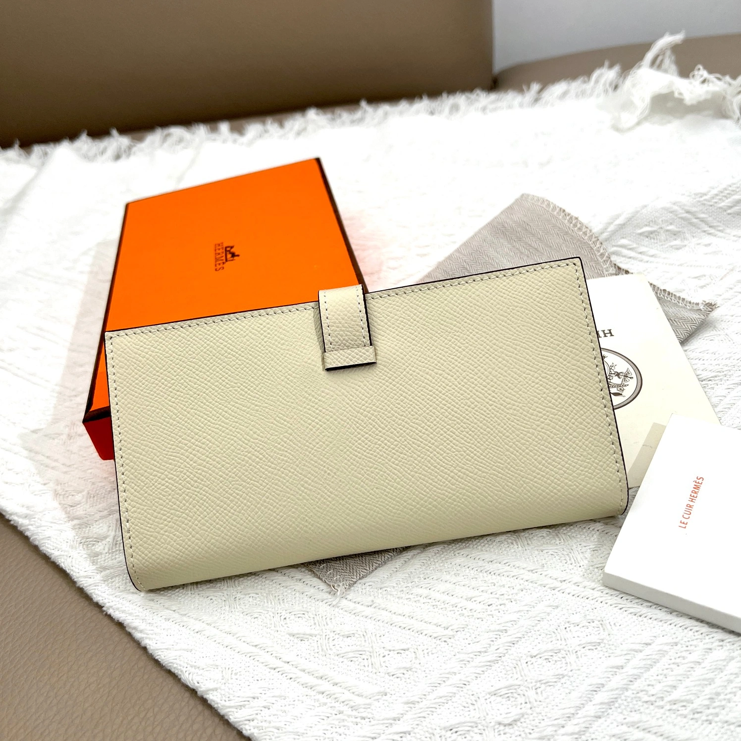 Bold 9190 Hermes AAA Quality Wallets