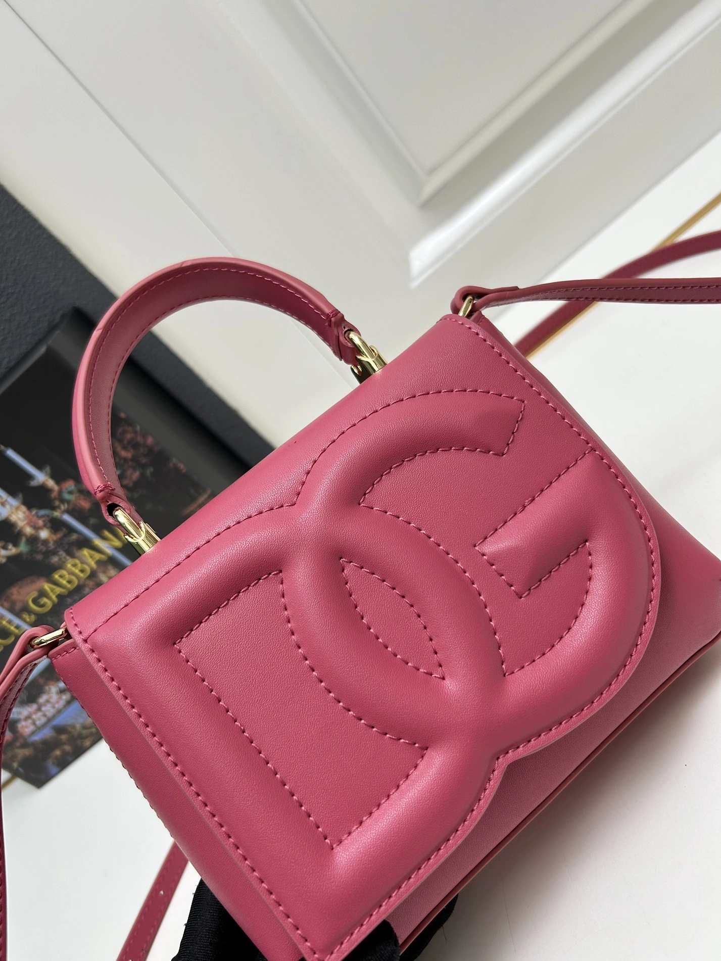 Bold 9232 Dolce & Gabbana D&G AAA Quality Messenger Bags For Women