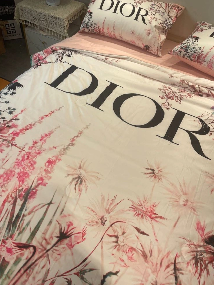 Bold 9258 Christian Dior Bedding