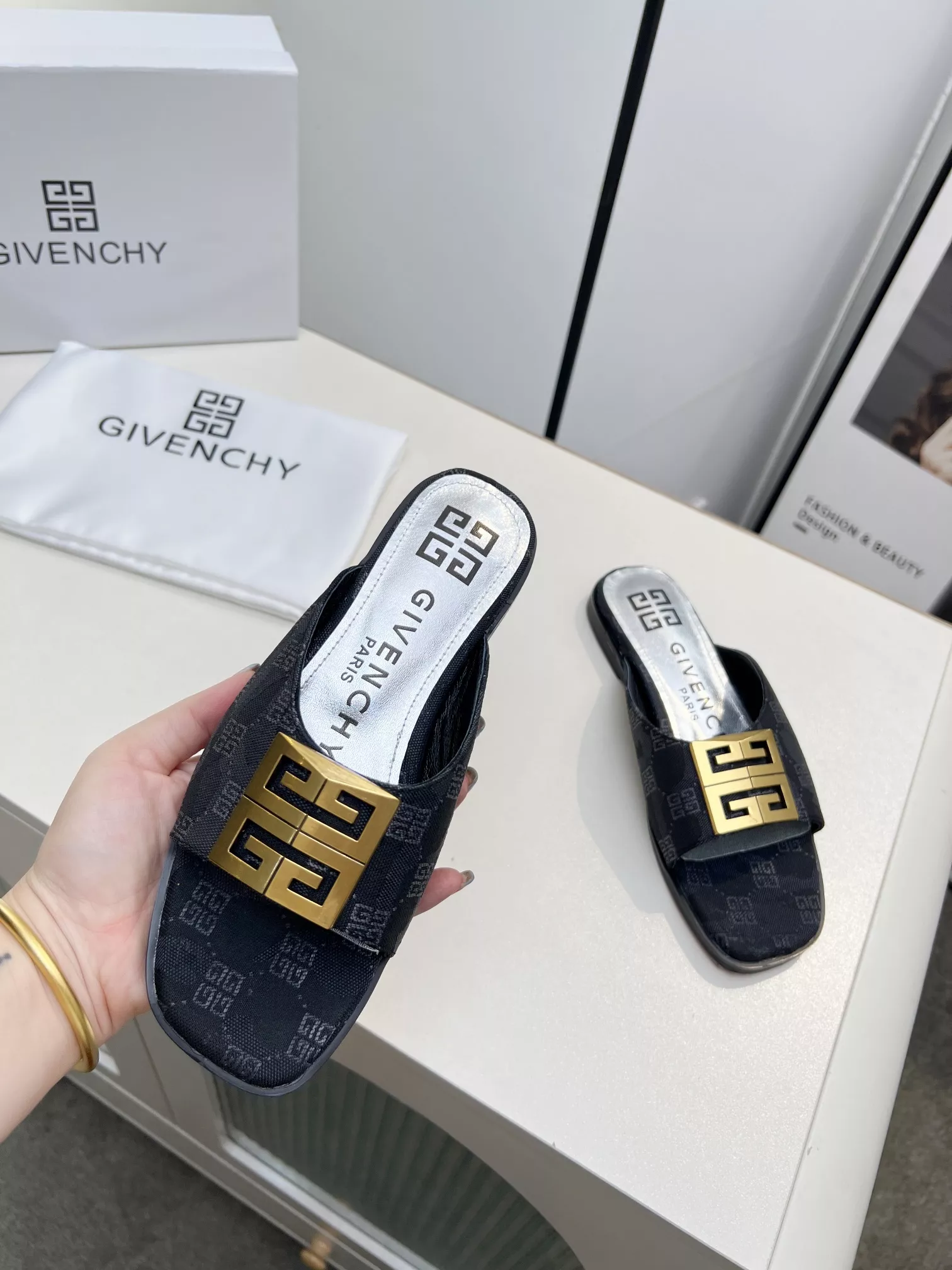 Bold 9287 Givenchy Slippers For Women