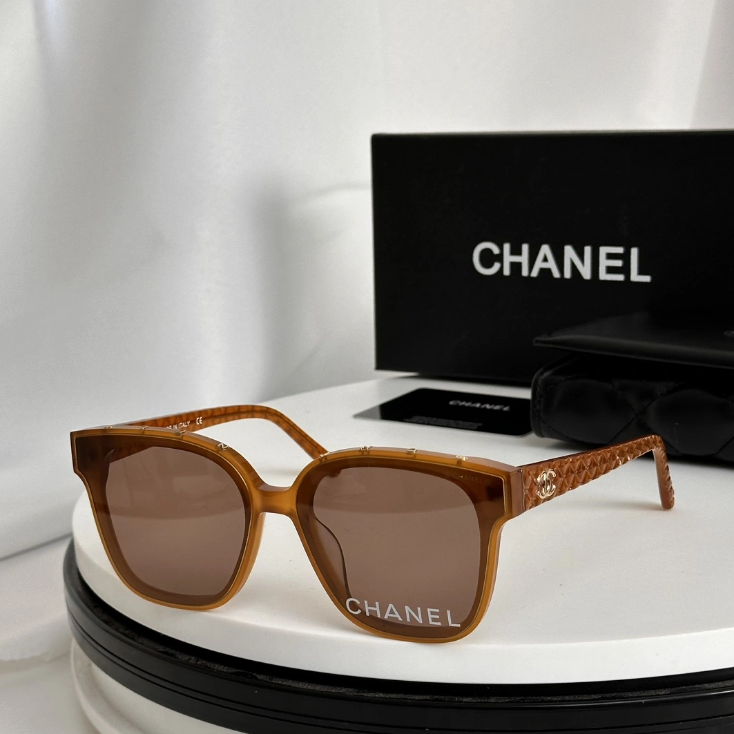 Bold 9342 Chanel AAA Quality Sunglasses