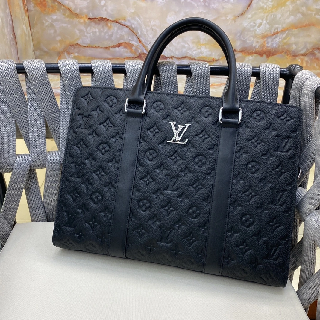 Bold 9542 Louis Vuitton AAA Man Handbags