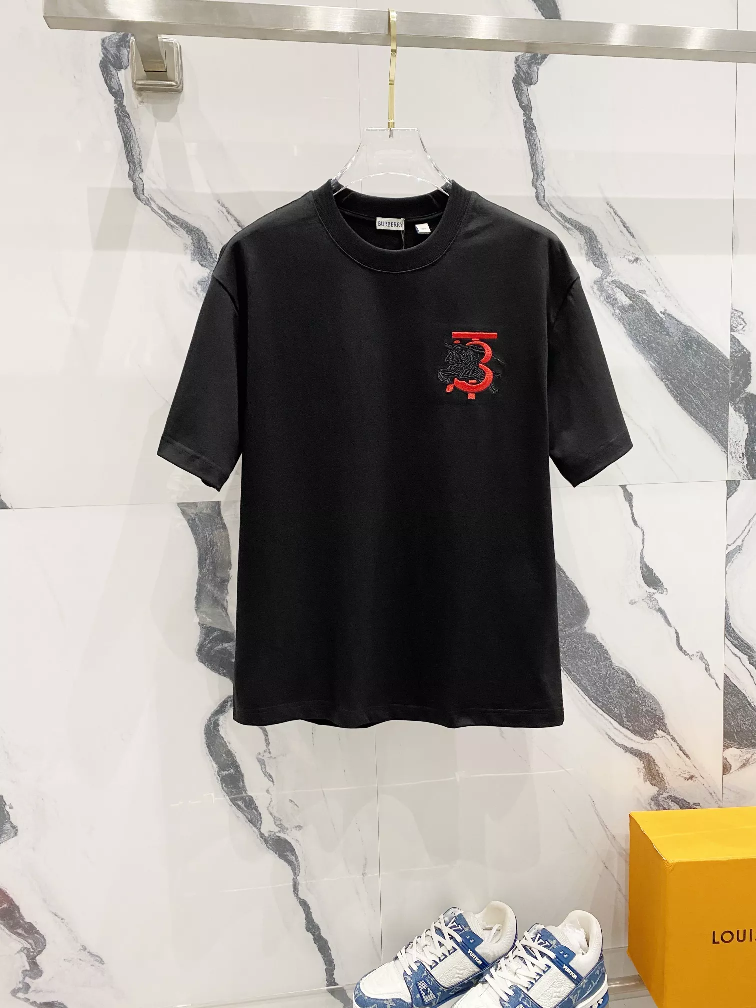 Bold 974 Burberry T-Shirts Short Sleeved For Unisex