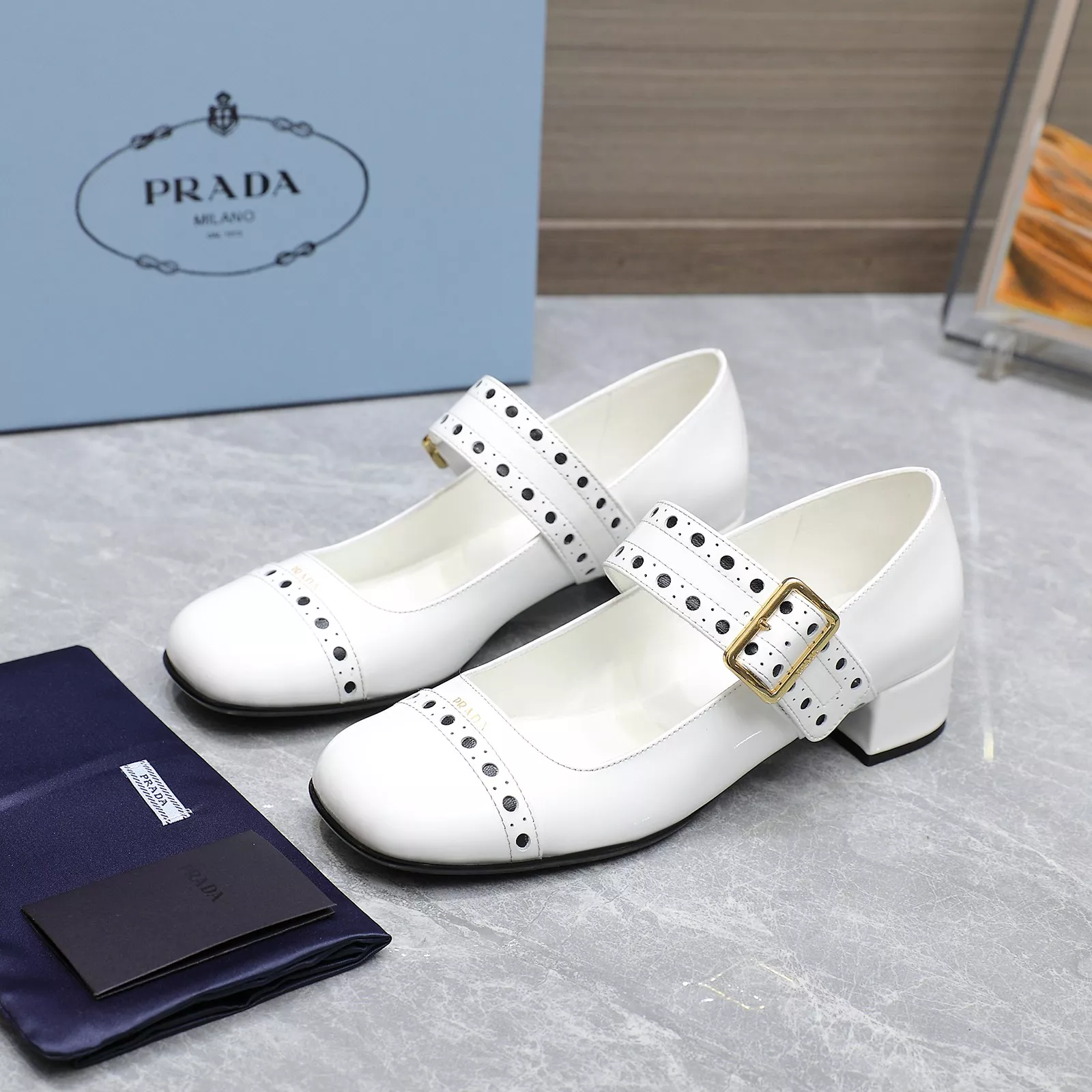 Bold 9828 Prada High-heeled Shoes For Women