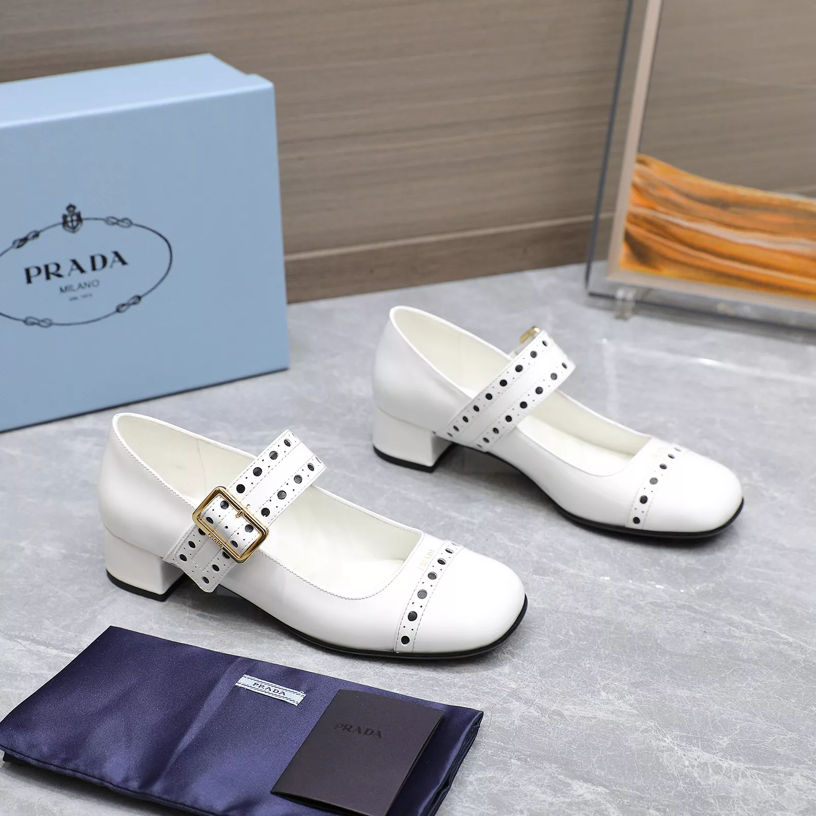 Bold 9828 Prada High-heeled Shoes For Women
