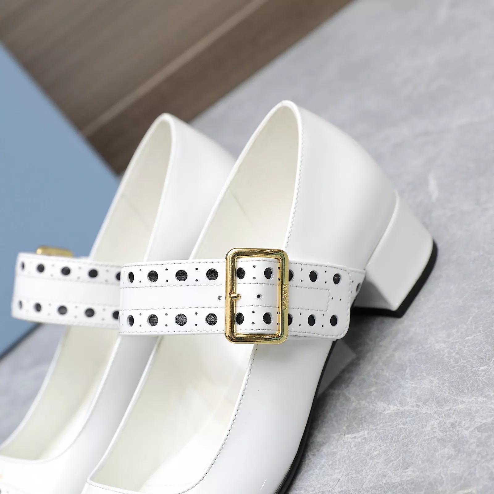 Bold 9828 Prada High-heeled Shoes For Women