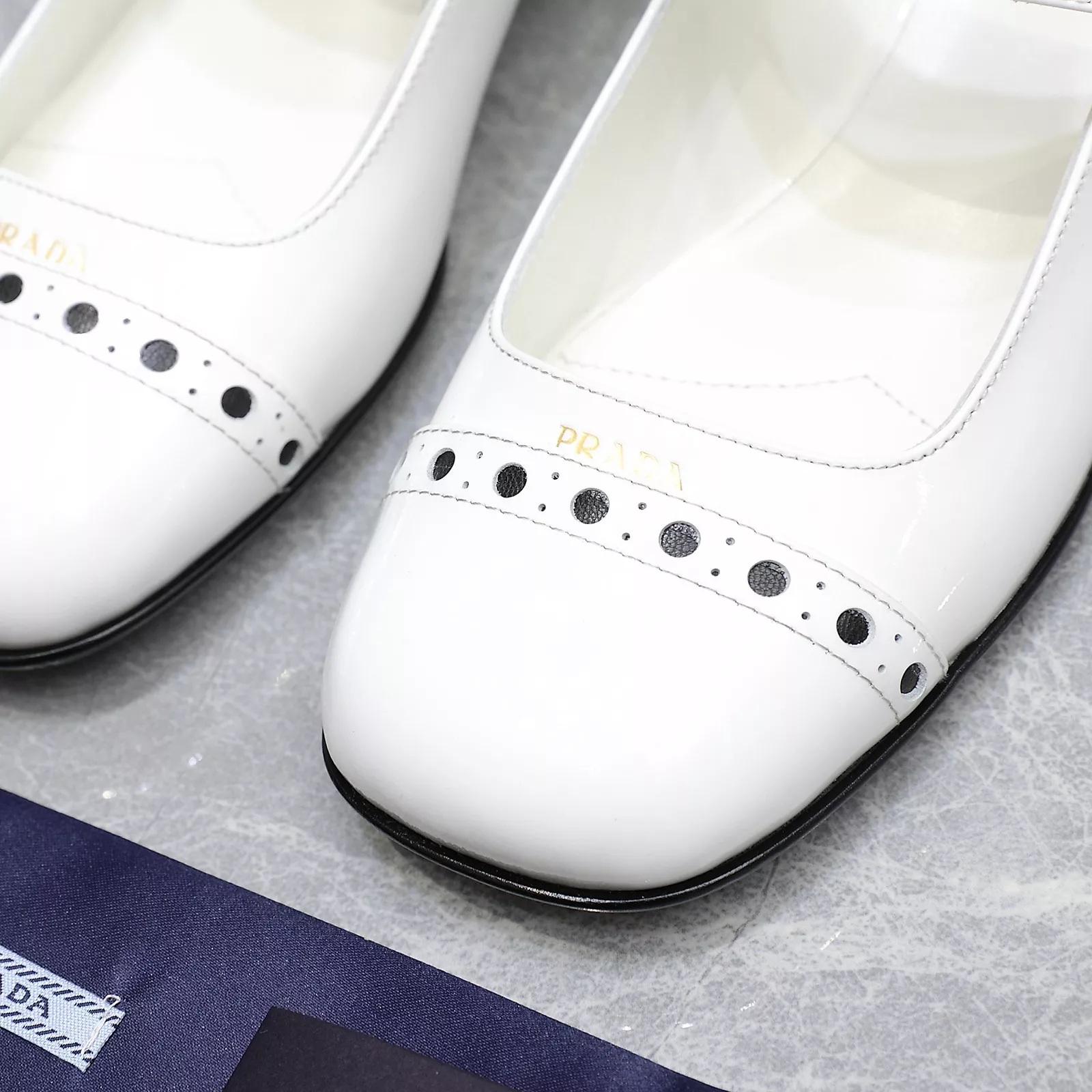 Bold 9828 Prada High-heeled Shoes For Women