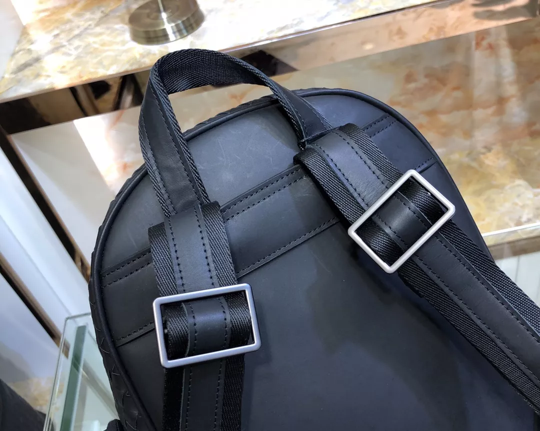 Bottega Veneta AAA Man Backpacks StreetReady 9644