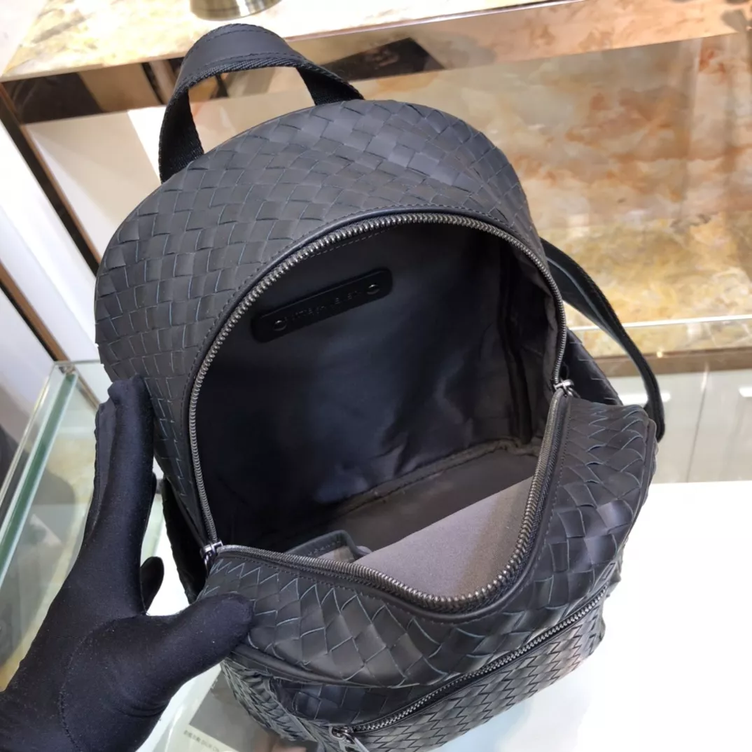 Bottega Veneta AAA Man Backpacks StreetReady 9644