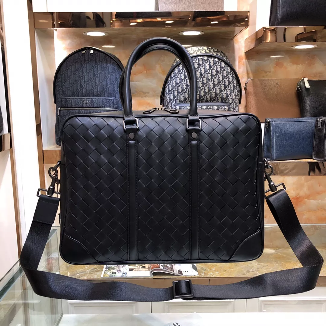 Bottega Veneta AAA Man Handbags Bright 906