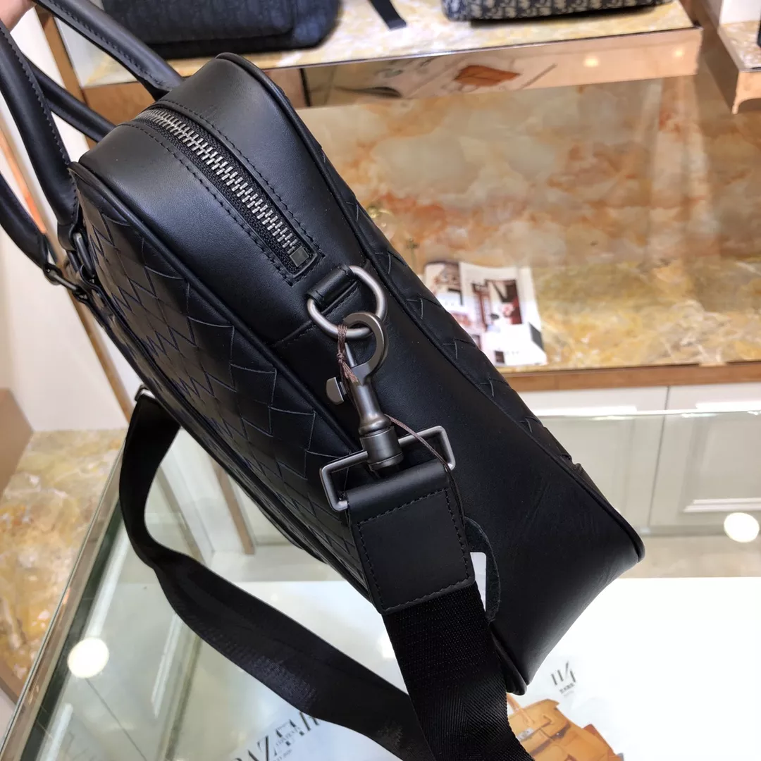 Bottega Veneta AAA Man Handbags Bright 906