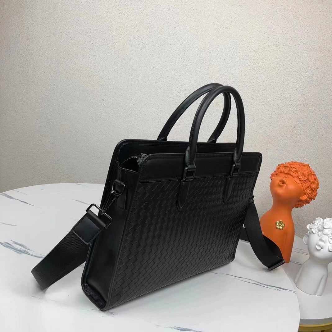 Bottega Veneta AAA Man Handbags Durable 5210