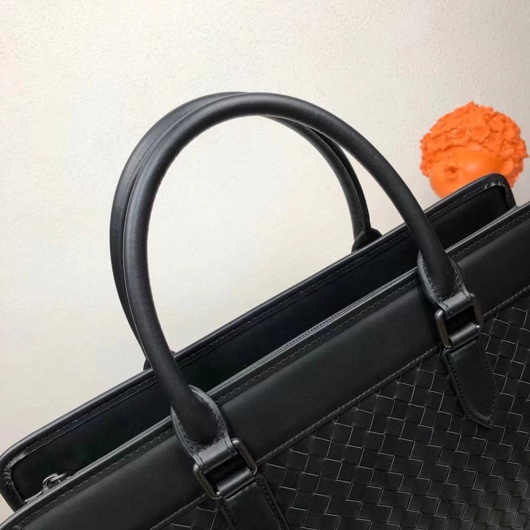 Bottega Veneta AAA Man Handbags Durable 5210