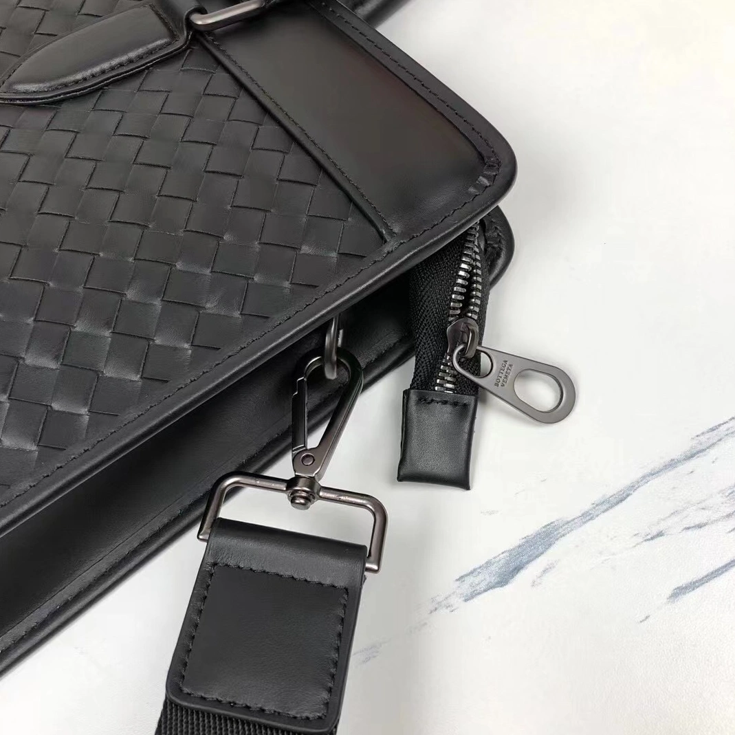 Bottega Veneta AAA Man Handbags Durable 5210