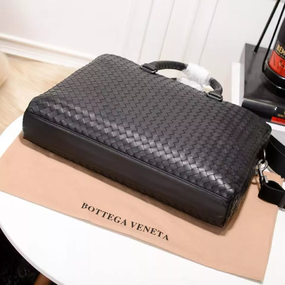 Bottega Veneta AAA Man Handbags EasyMatch 7793