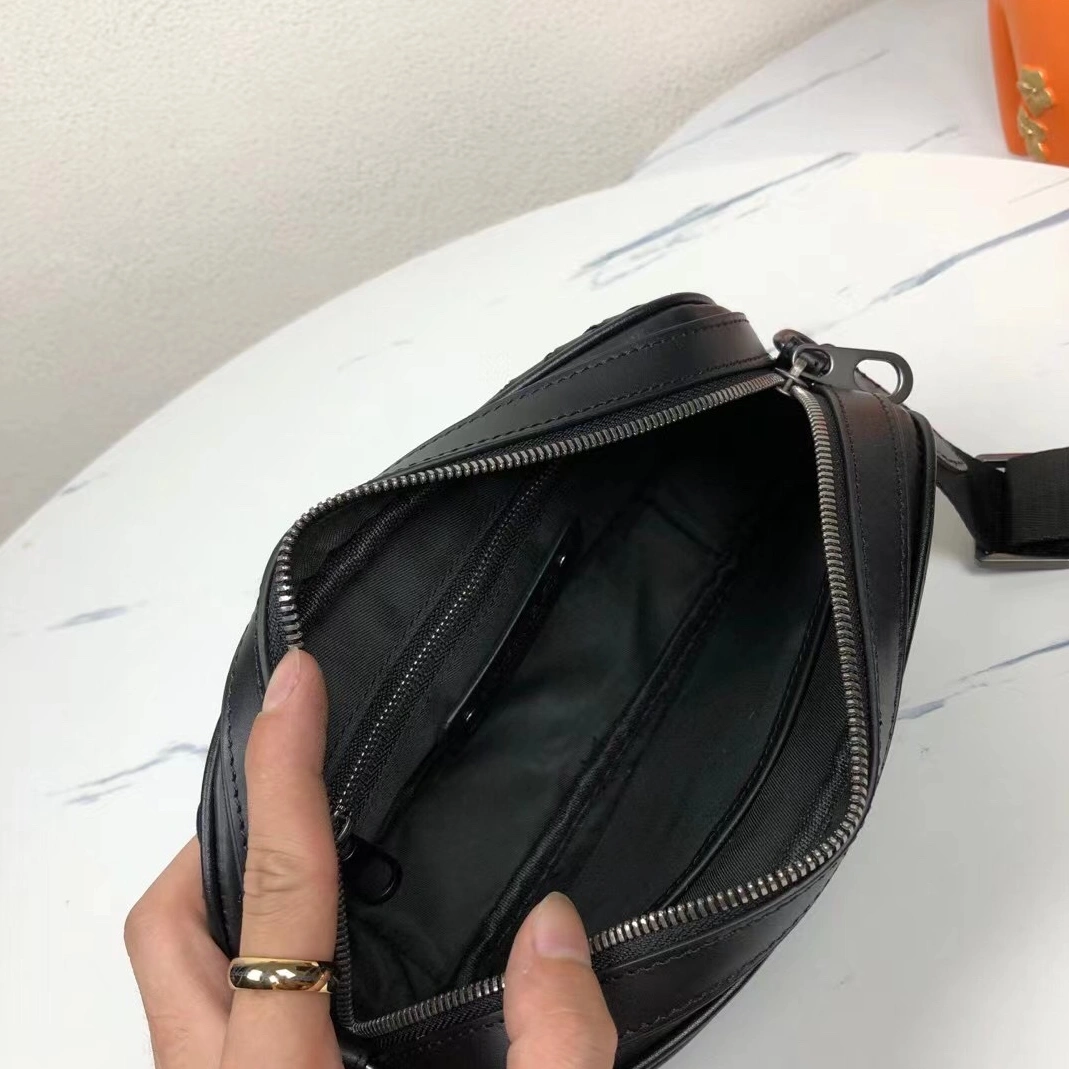 Bottega Veneta AAA Man Messenger Bags Minimalist 4801
