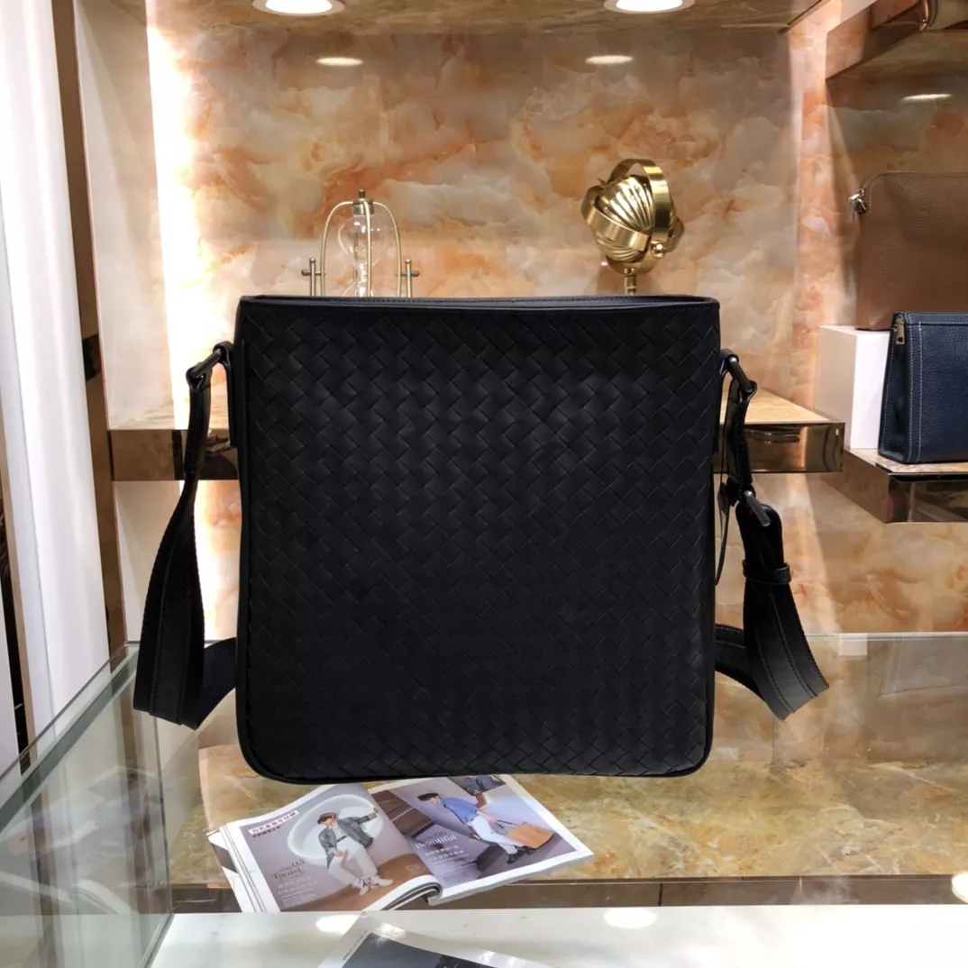 Bottega Veneta AAA Man Messenger Bags Reliable 8134