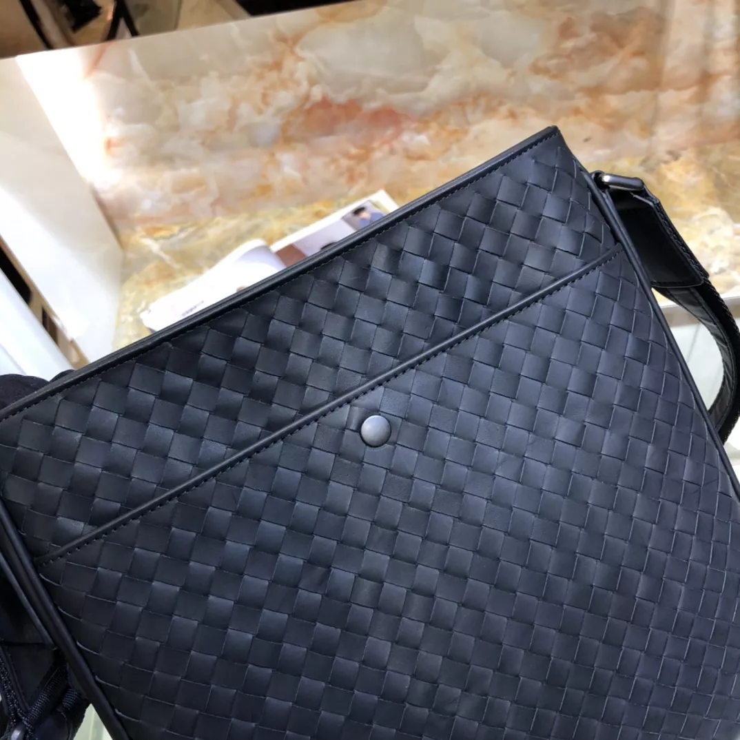 Bottega Veneta AAA Man Messenger Bags Reliable 8134