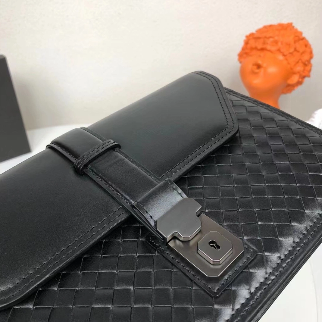 Bottega Veneta AAA Man Wallets EyeCatching 4166