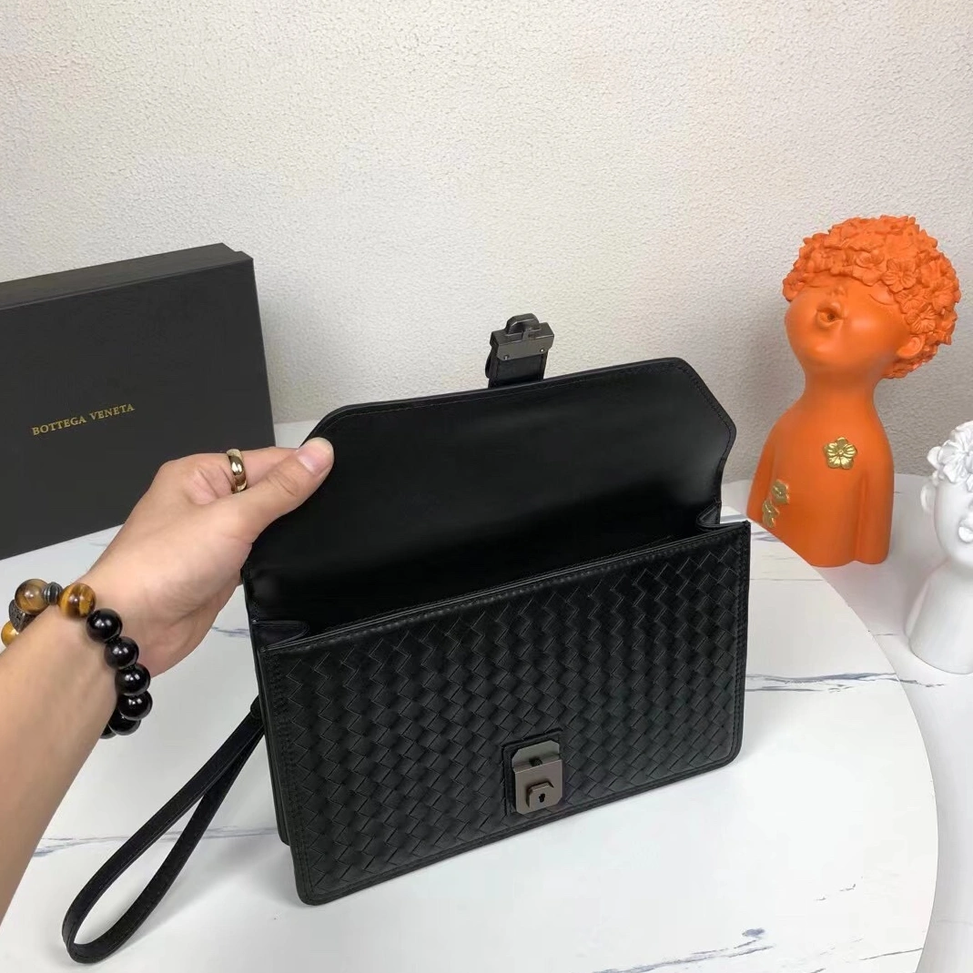 Bottega Veneta AAA Man Wallets EyeCatching 4166