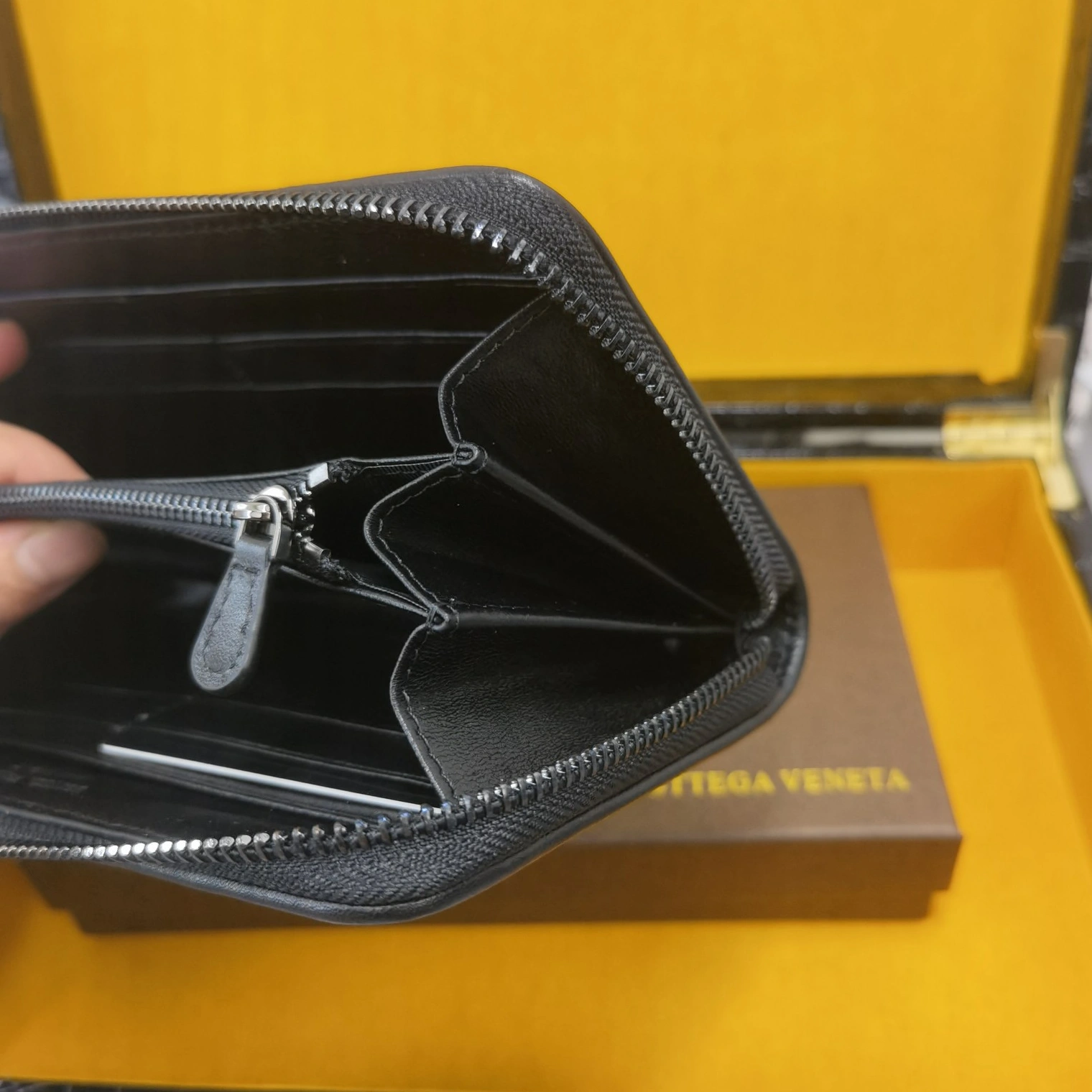 Bottega Veneta AAA Man Wallets SmartChoice 191