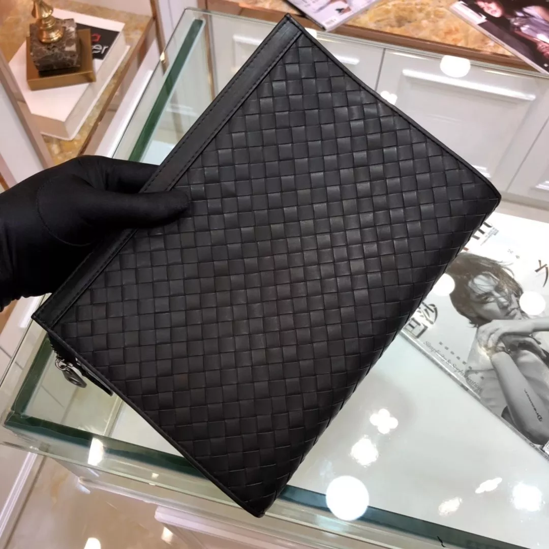 Bottega Veneta AAA Man Wallets Stylish 3993